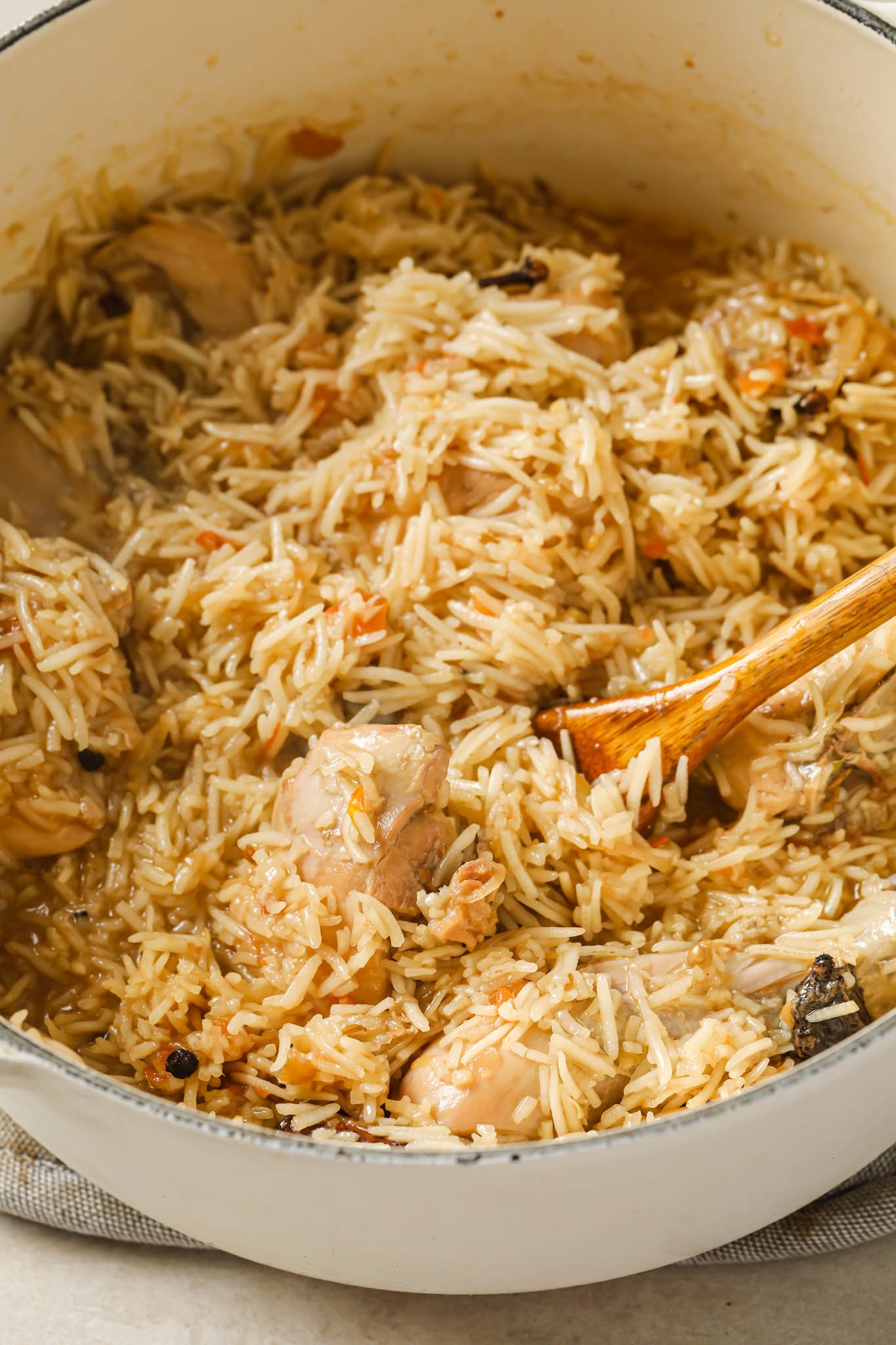 Chicken Yakhni Pulao ready for steaming.