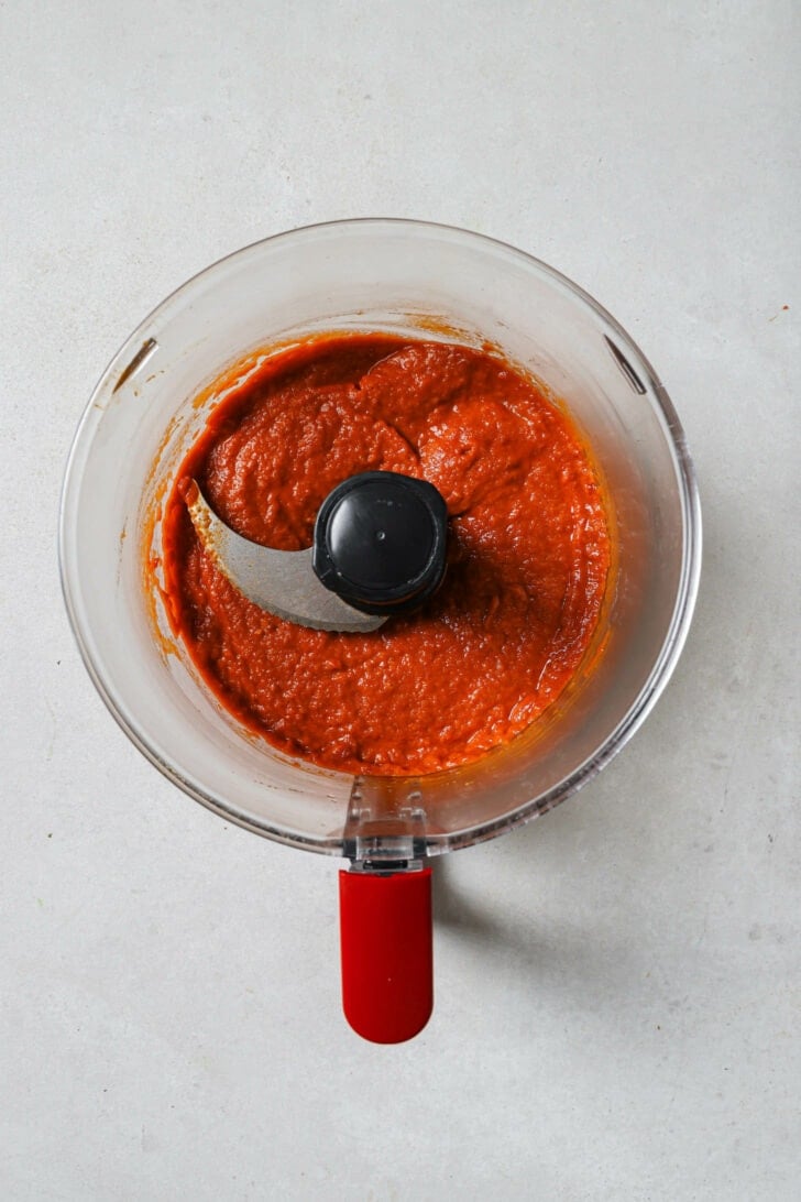 Puréed tomato/onion mixture in food processor.